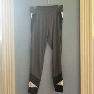 grey leggings